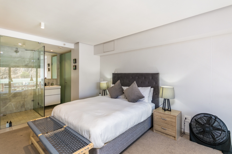 1 Bedroom Property for Sale in De Waterkant Western Cape